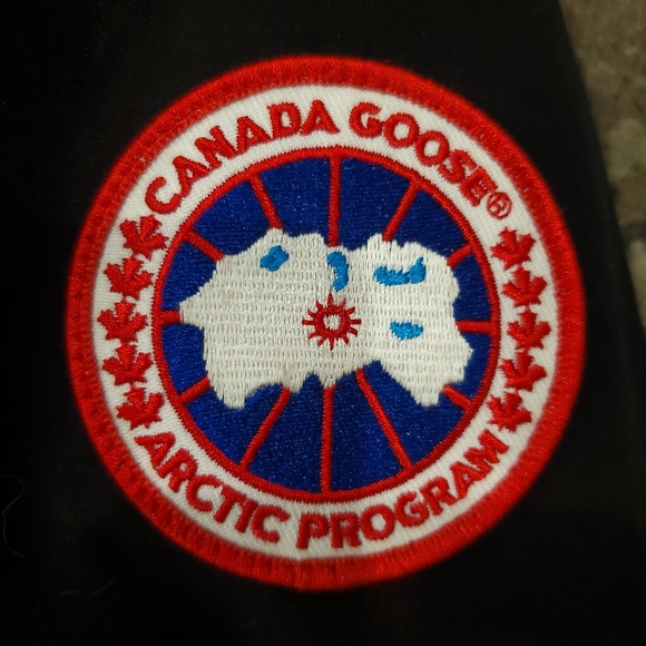 Canada Goose Women's 2506L Kensington Parka Coat in Black Size M - Picture 9 of 12